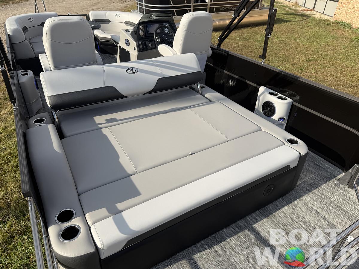 2026 Montego Bay 8522 Swingback Deluxe Pontoon 