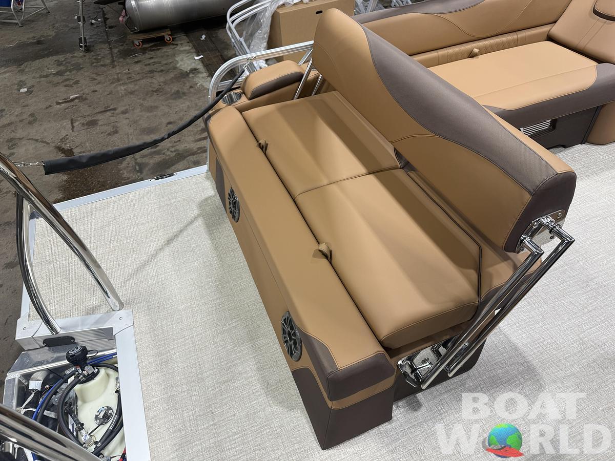 2025 Tahoe Pontoons LTZ 2385 Cruise Rear Bench (CRB) 