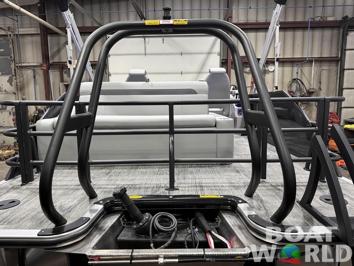 2026 Bentley Pontoons Legacy 220 Swingback