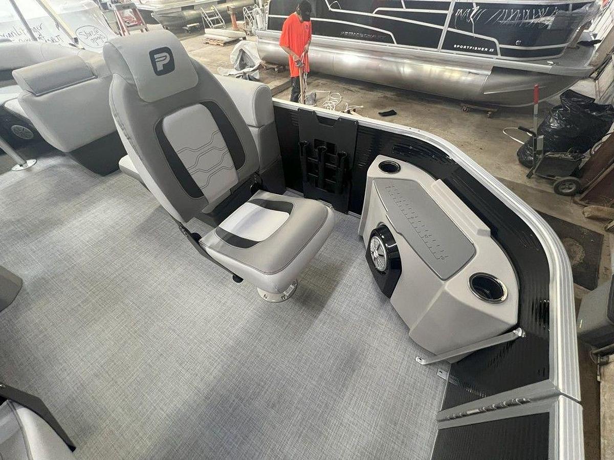 2025 Princecraft 21 Sportfisher 2-S Pontoon & Mercury 4-Stroke EFI