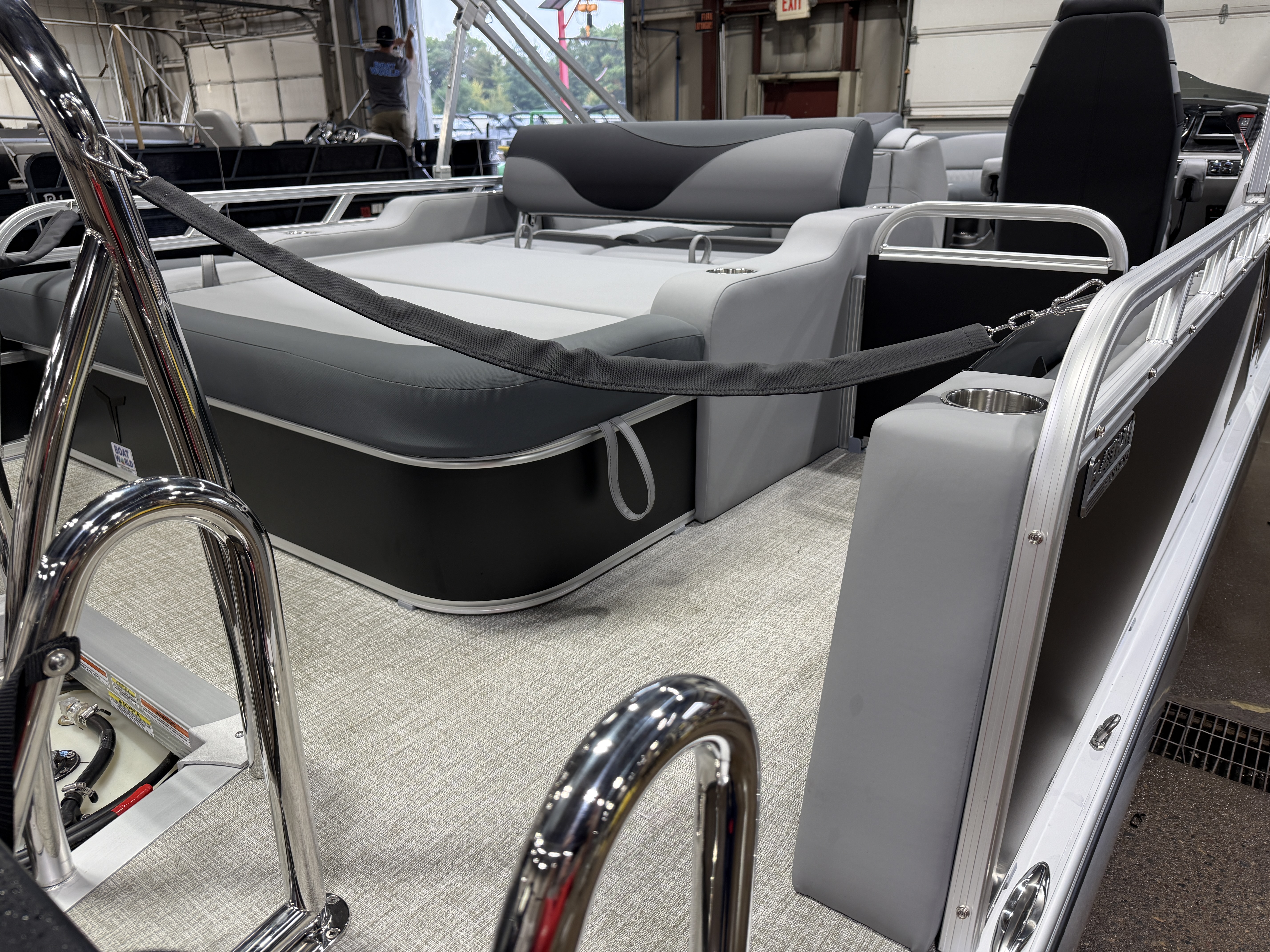 2027 Tahoe LTZ 2385 VRB SE Swingback Pontoon $42995