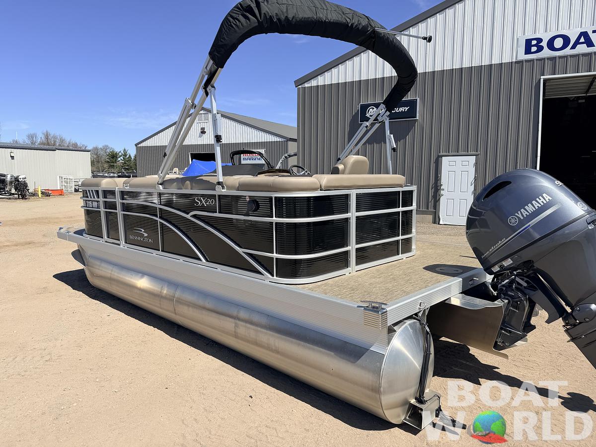 Used 2023 Bennington 20 SX Cruise & 90HP Yamaha 4Stroke - $31,995