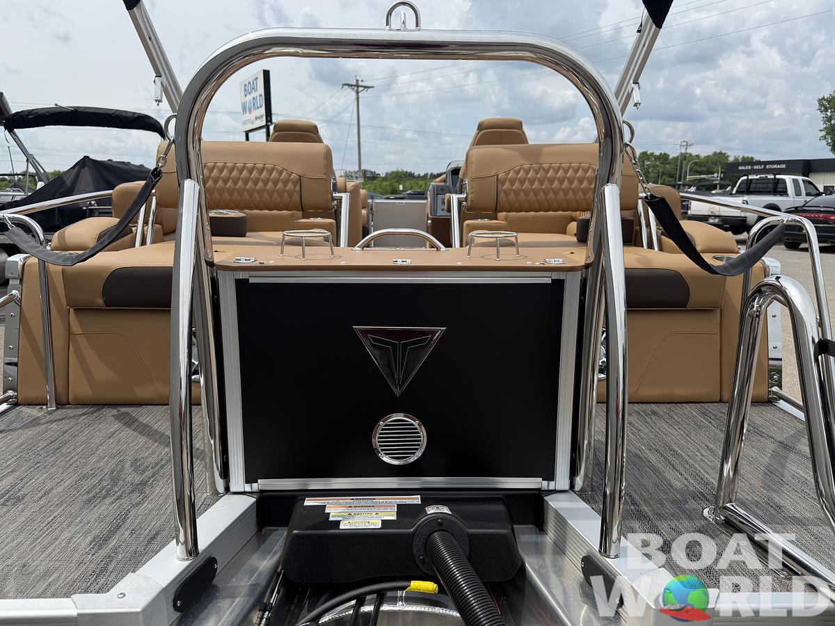 2025 Tahoe Pontoons Cascade 2385 Quad Lounge Shift Tritoon & Honda 4-Stroke EFI