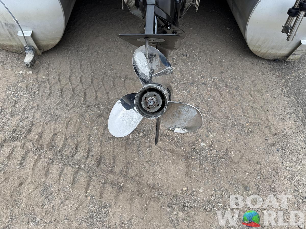 Used 2013 Premier 250 Intrigue Pontoon with 140HP Suzuki Fourstroke EFI