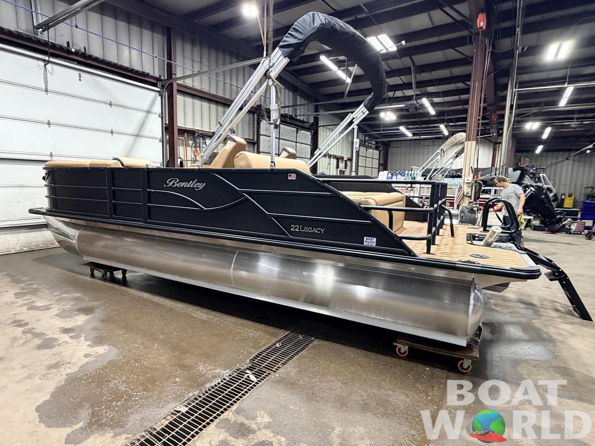 2026 Bentley Legacy 220 Swingback Pontoon $38995