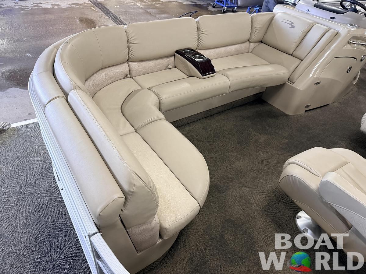 Used 2014 Bennington 2375RL & 70HP Yamaha 4Stroke - $21,995