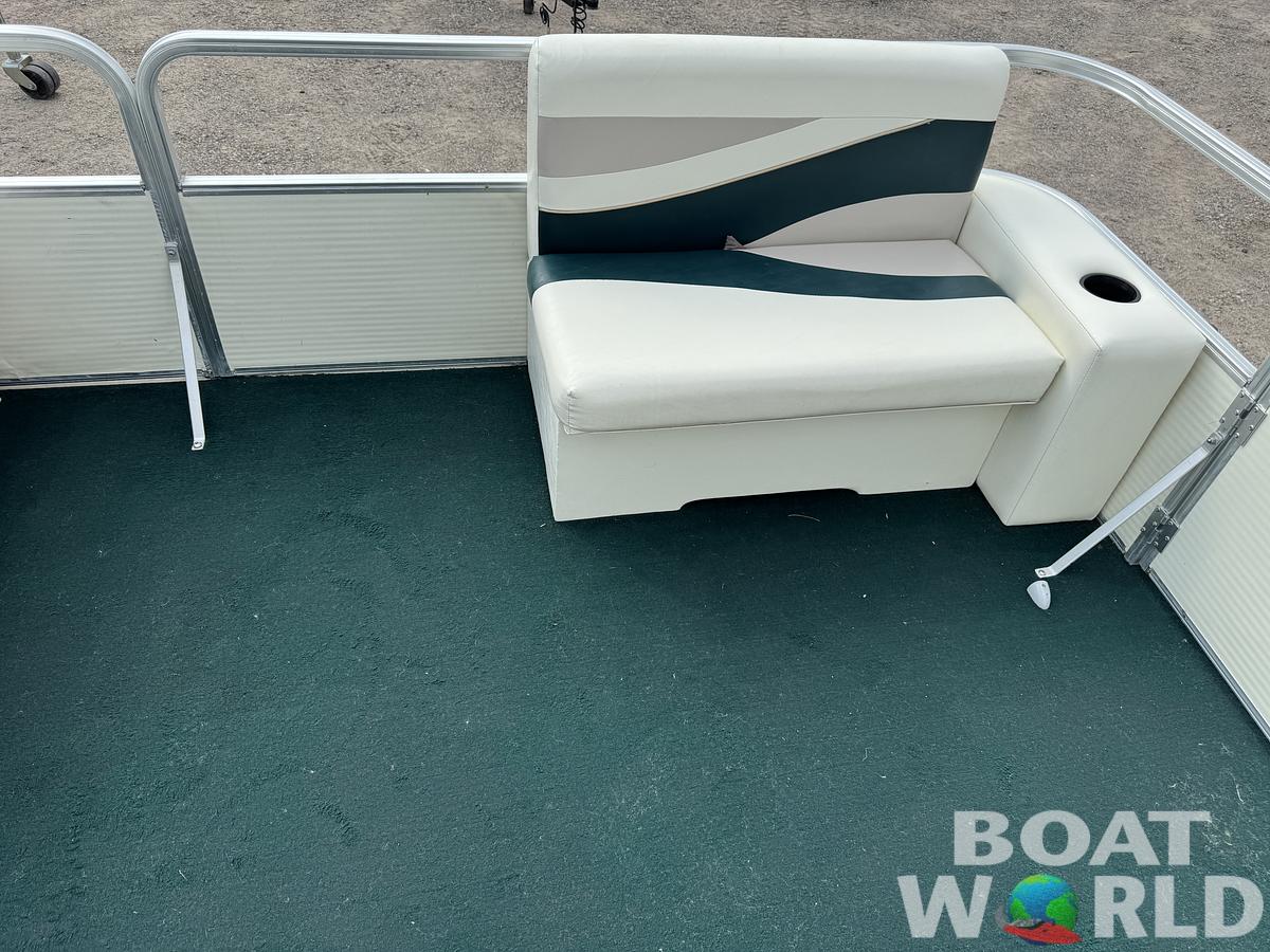 Used 1999 Lowe Suncruiser Malibu 180