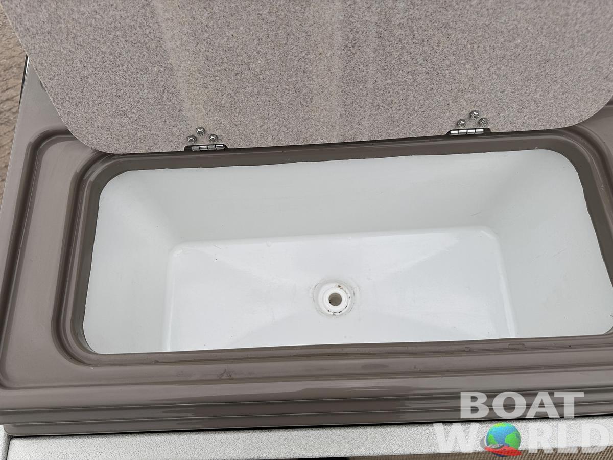 Used 2013 Premier 250 Intrigue Pontoon with 140HP Suzuki Fourstroke EFI