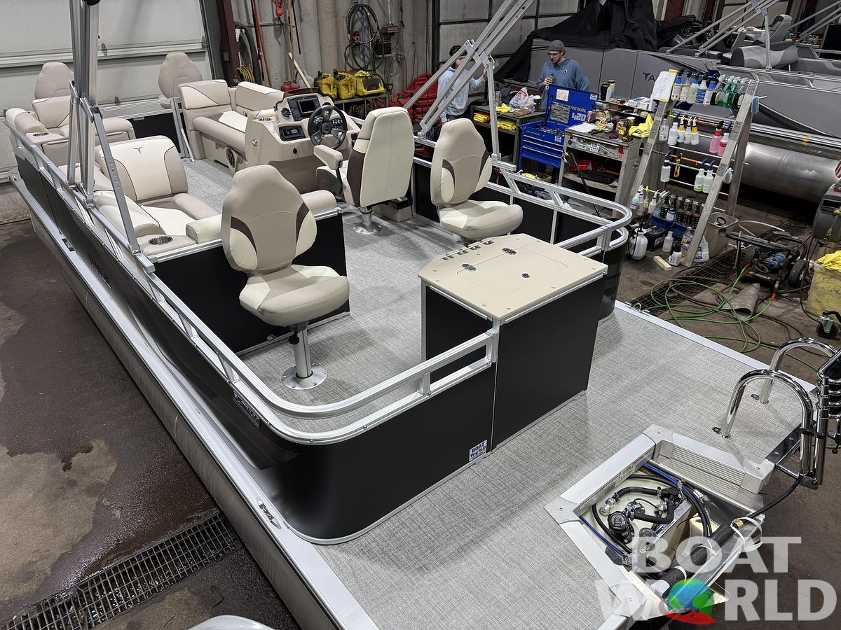 2026 Tahoe Sport Fish & Cruise 23E80 Pontoon $33995