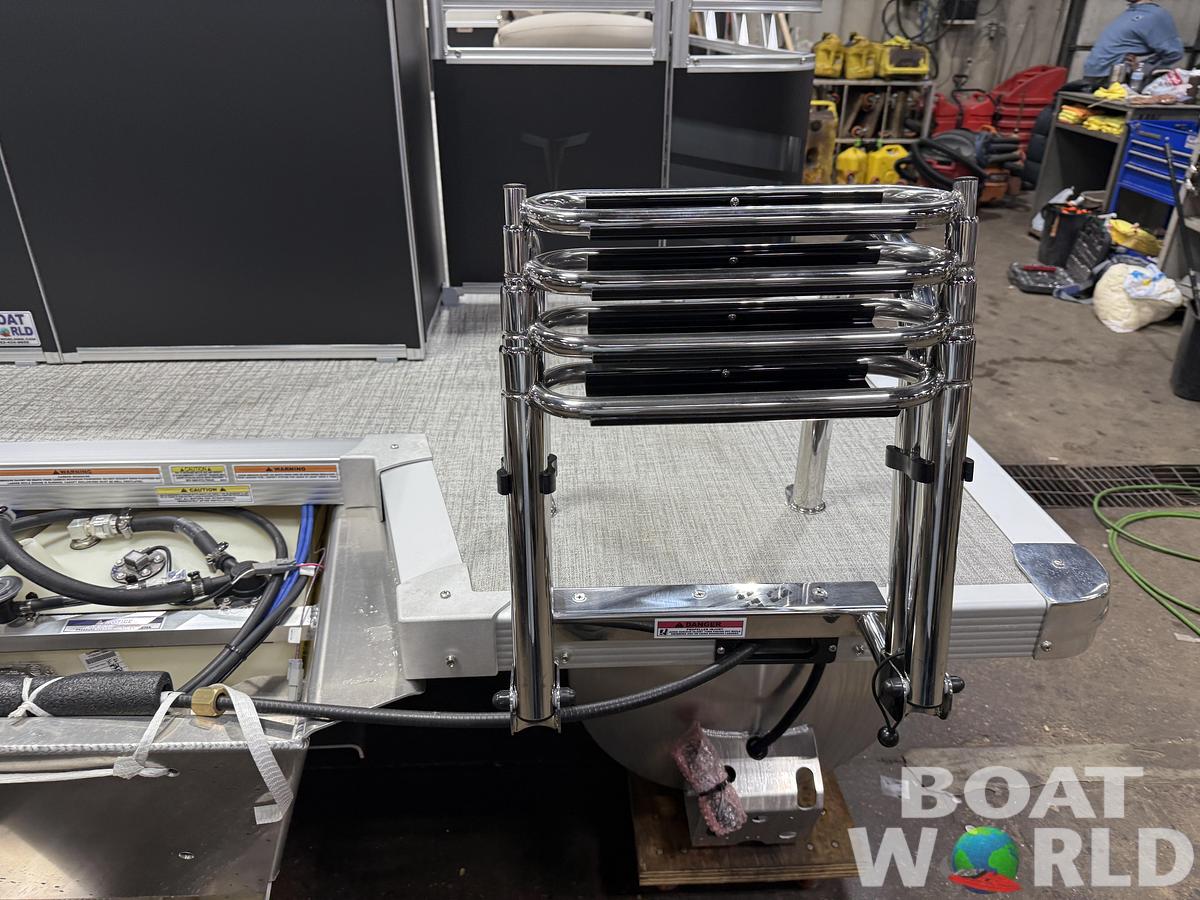 2026 Tahoe Sport Fish & Cruise 23E80 Pontoon $33995