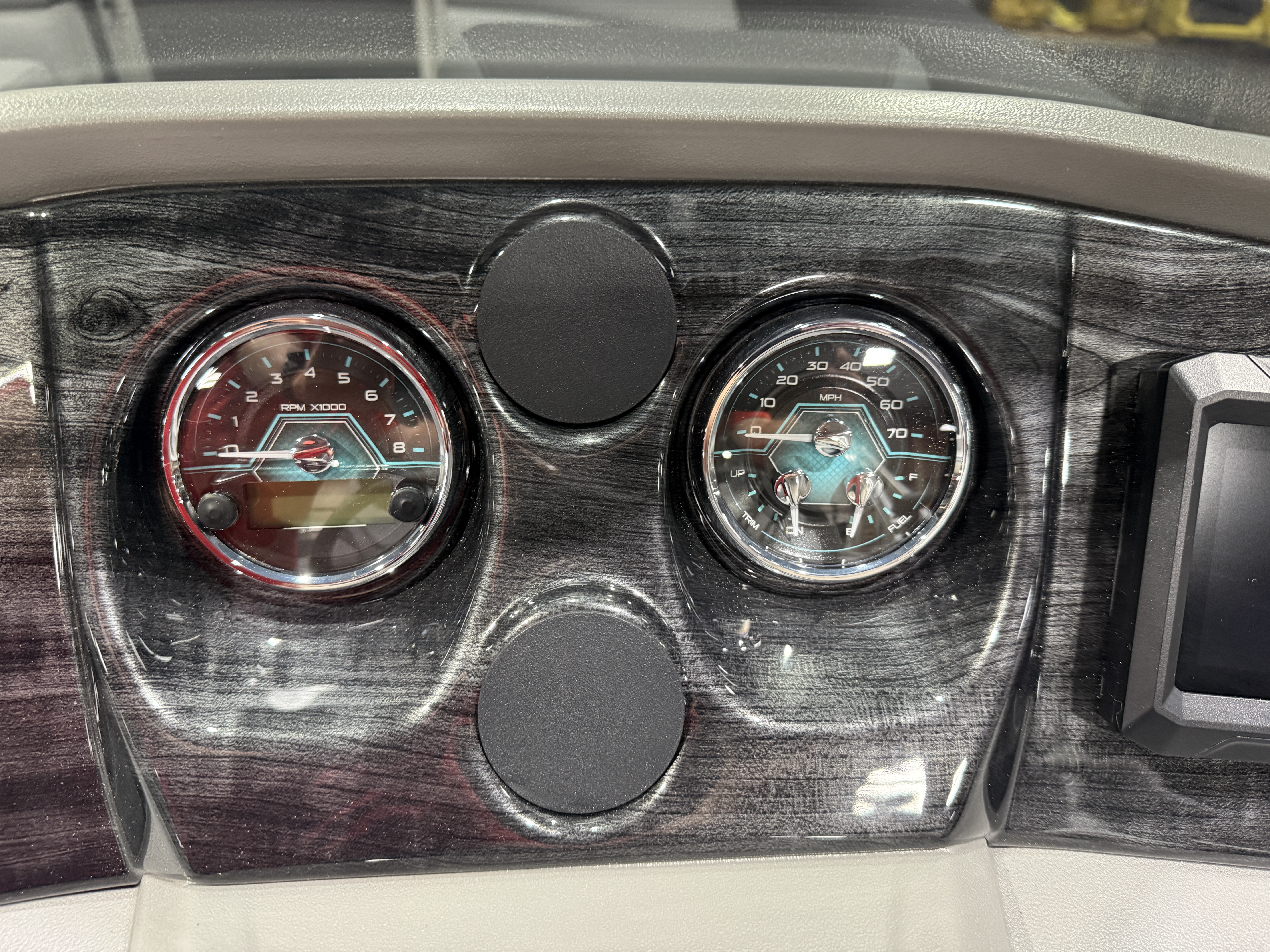 2027 Tahoe LTZ 2385 VRB SE Swingback Pontoon $42995