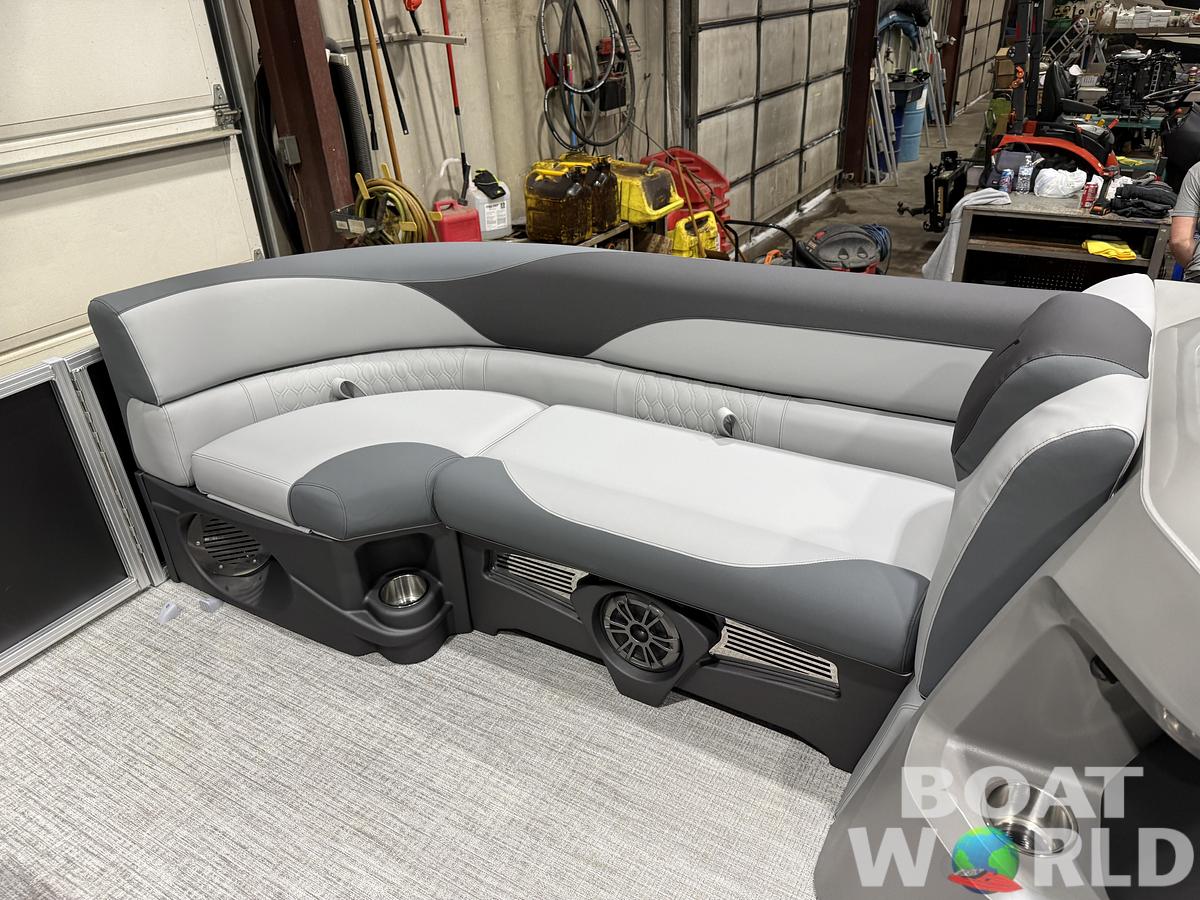 2026 Tahoe Pontoons LTZ 2385 Cruise Rear Bench (CRB)