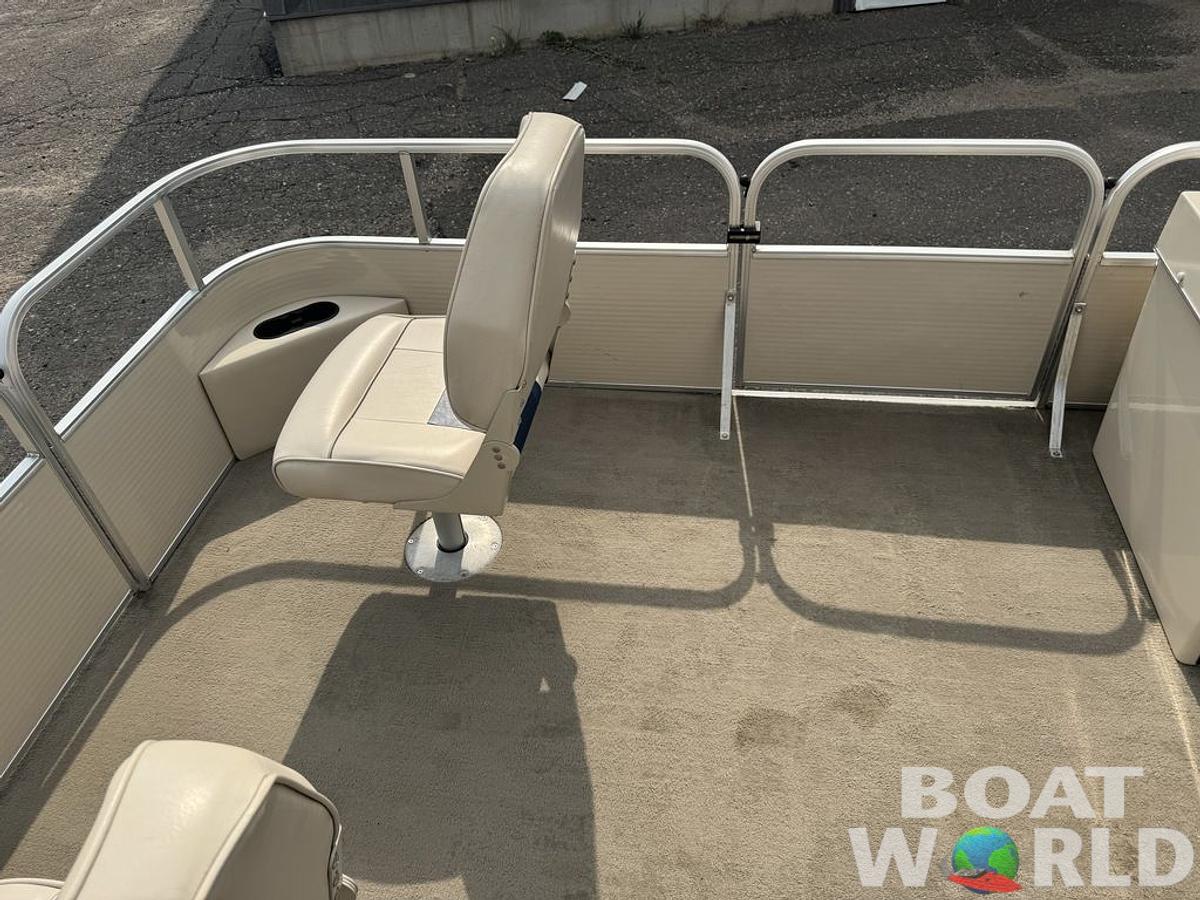 Used 2010 Weeres Cadet Fish 18' & Mercury 4-Stroke