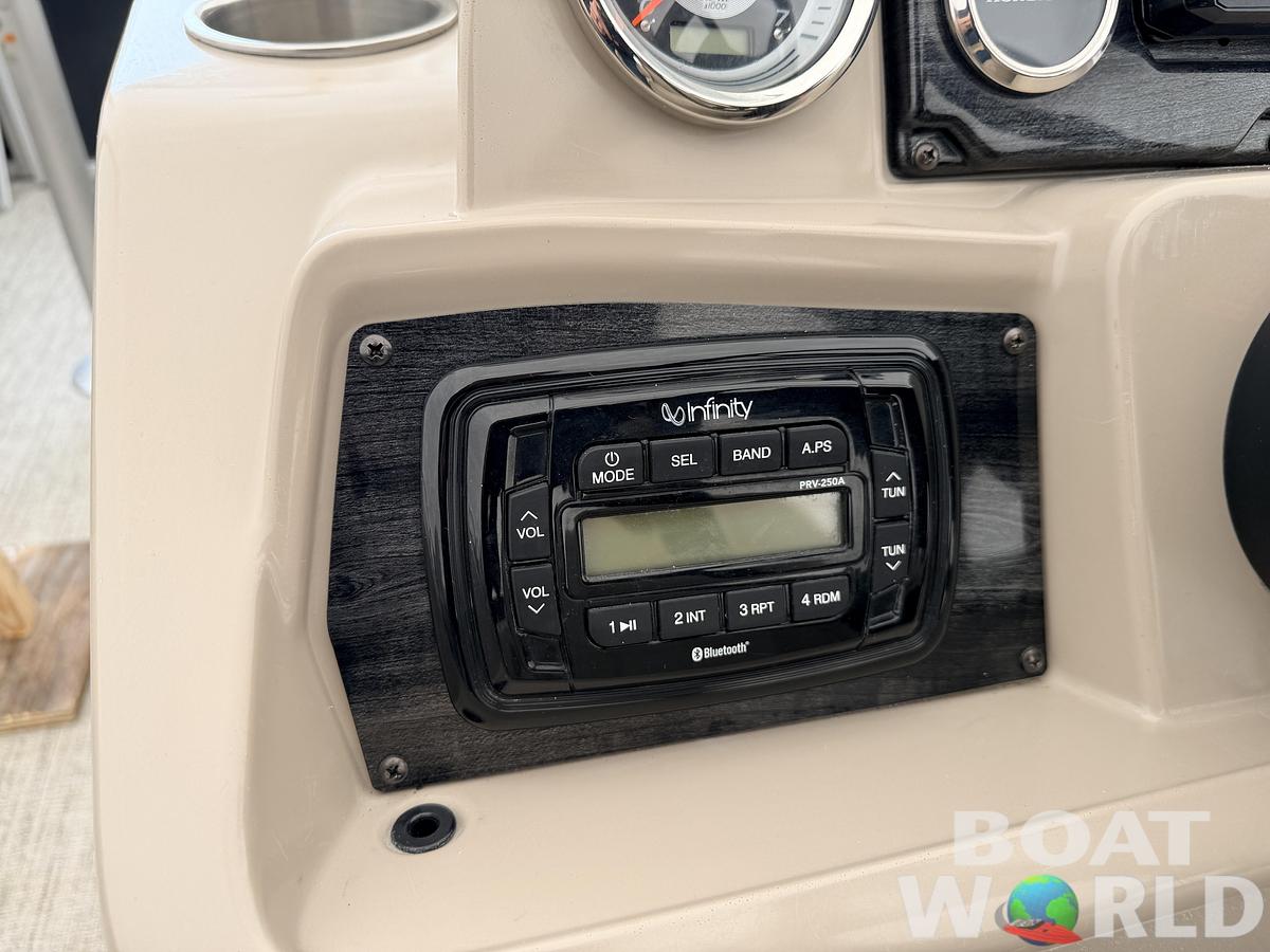 Used 2020 Tahoe Pontoons 2280 Quad Lounge