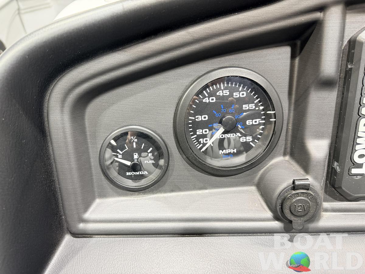 Used 2024 Bentley Pontoons Legacy 223 Navigator Quad Lounge Tri-toon Pontoon & 150HP Honda 4-Stroke EFI