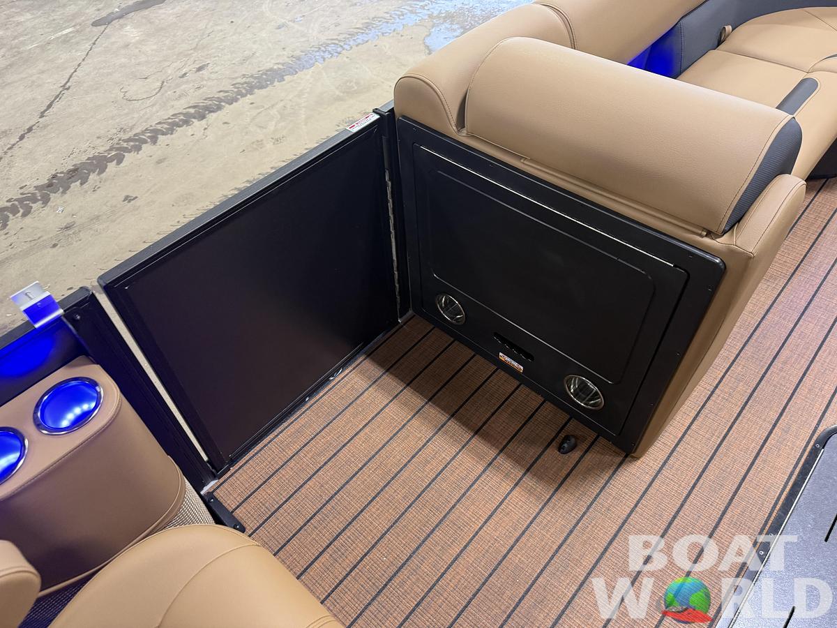 2027 Bentley Legacy 223 QSB Swingback Tritoon $54995