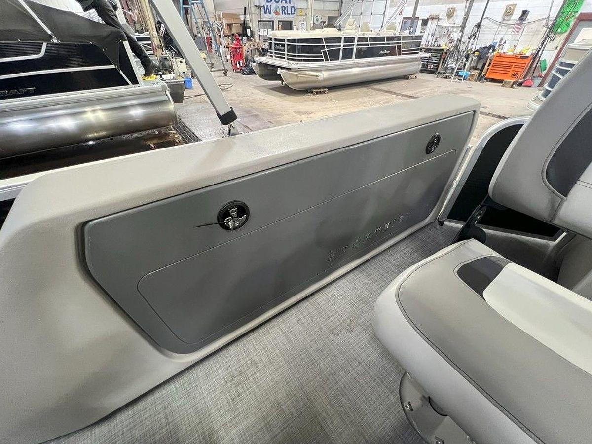 2025 Princecraft 21 Sportfisher 4-S Quad Fish Pontoon & Mercury 4-Stroke EFI