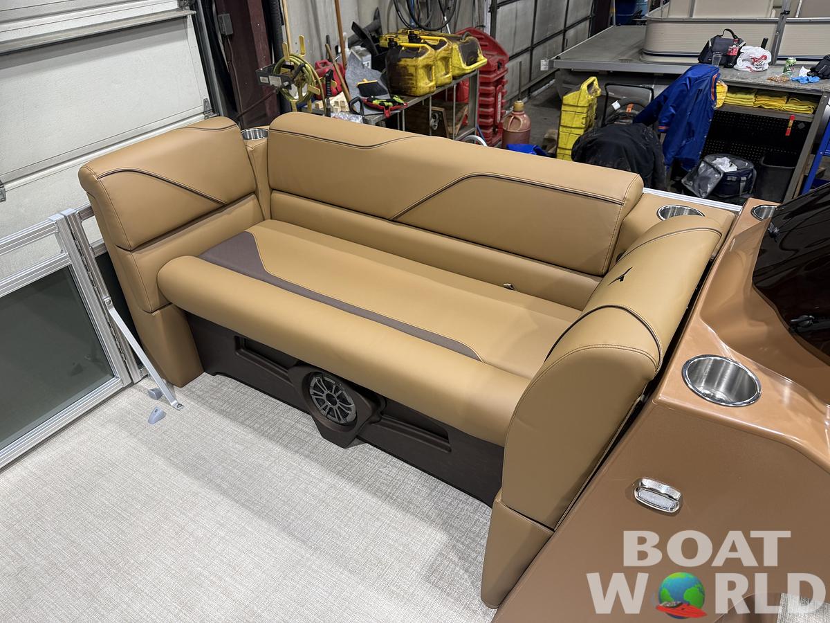 2026 Tahoe Pontoons Sport 2180 Quad Lounge