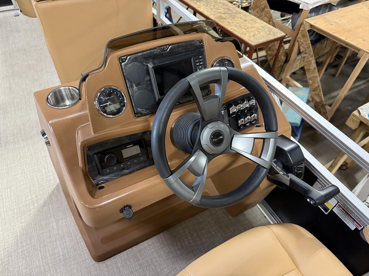 2026 Tahoe Pontoons Sport 2385 Rear Fish & Honda 4-Stroke EFI