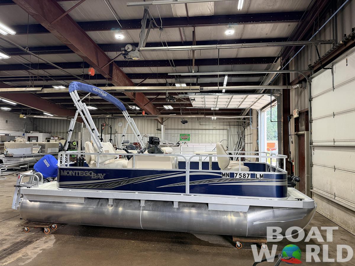 Used 2017 Montego Bay 8518 4-PT & 40HP Honda 4Stroke -$18,995