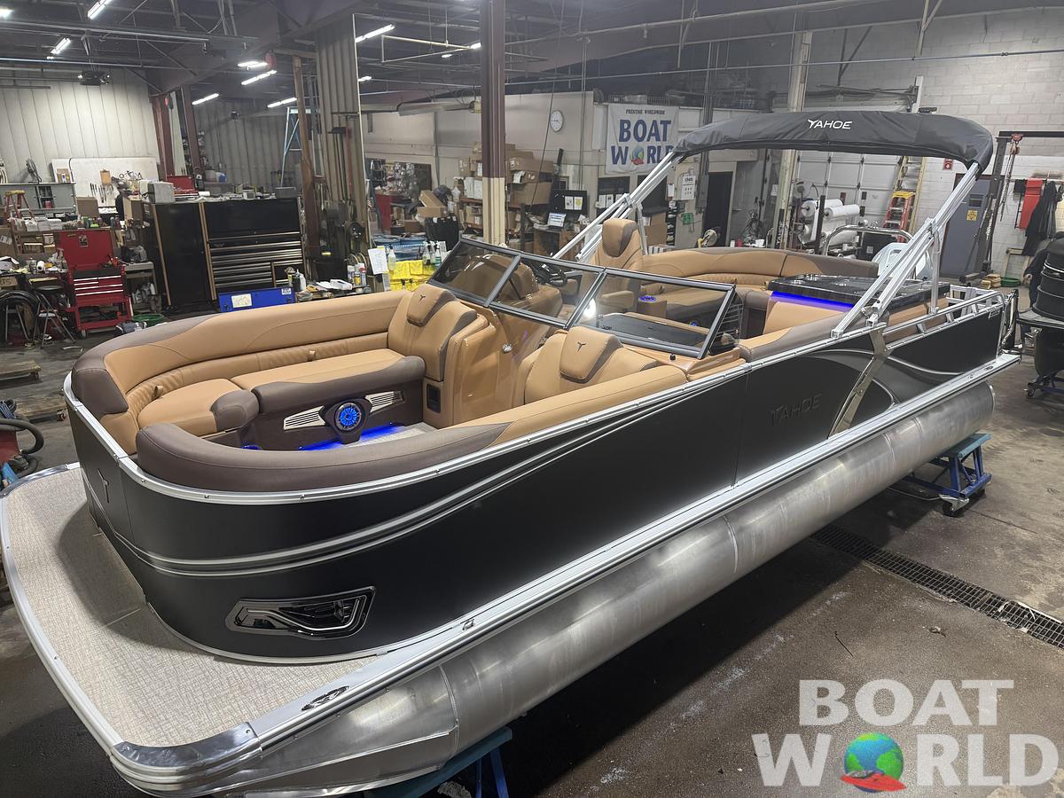 2026 Tahoe Pontoons LTZ 2385 Elite Windshield Tritoon