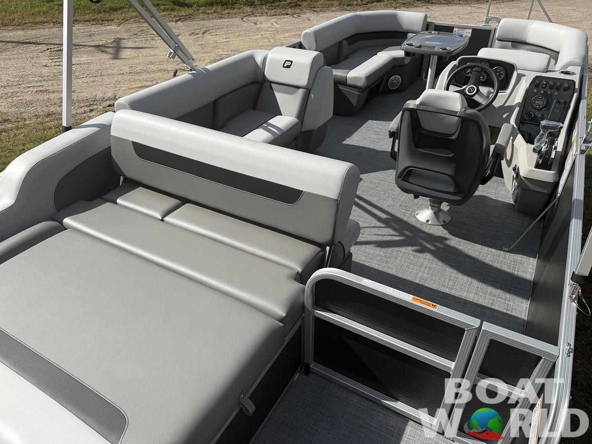 2026 Princecraft Vectra 21 RL Swingback Lounge Pontoon & Mercury 4-Stroke EFI