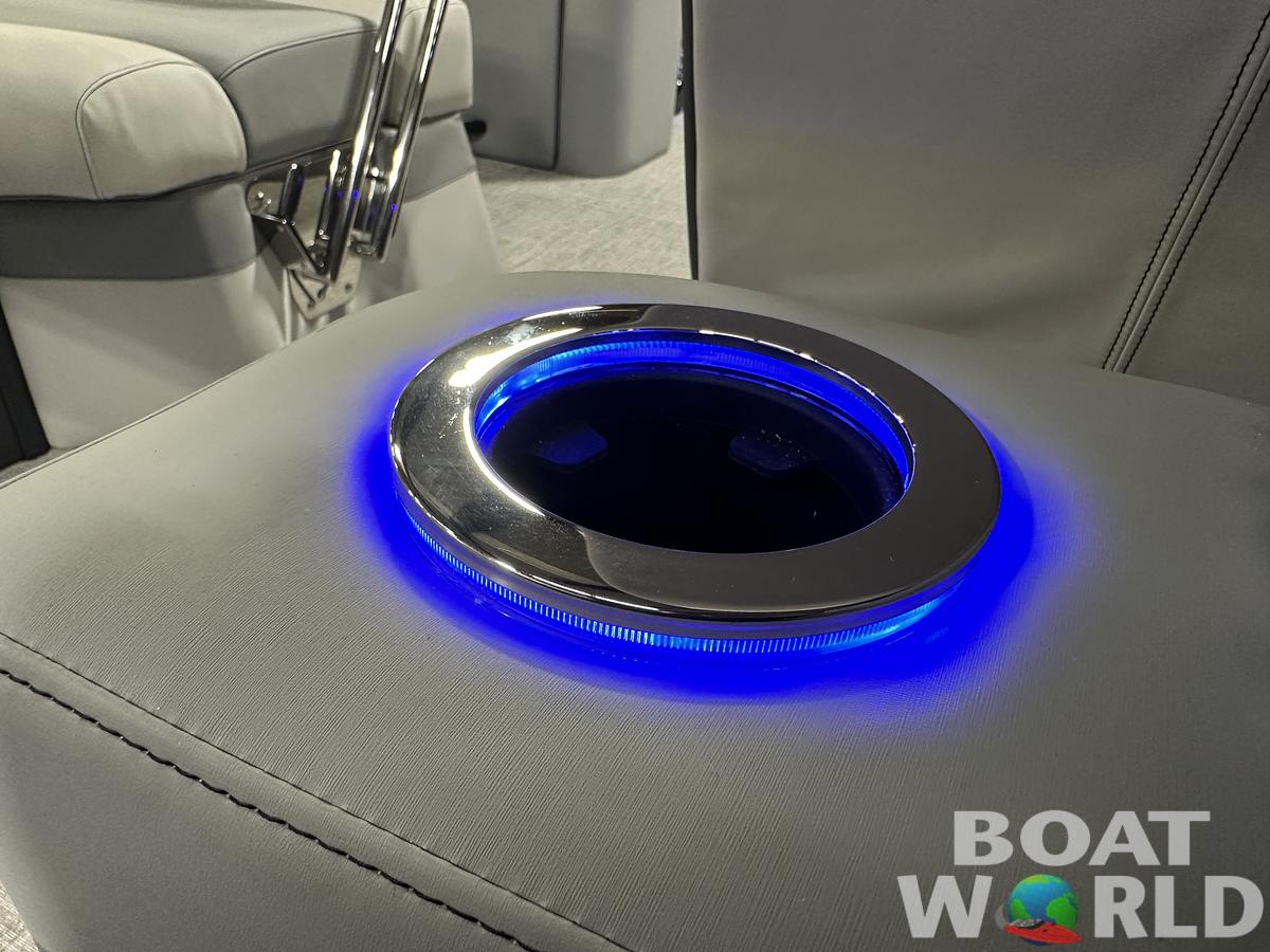 2025 Tahoe Pontoons Cascade 2385 Quad Lounge Shift Flip & Honda 4-Stroke EFI