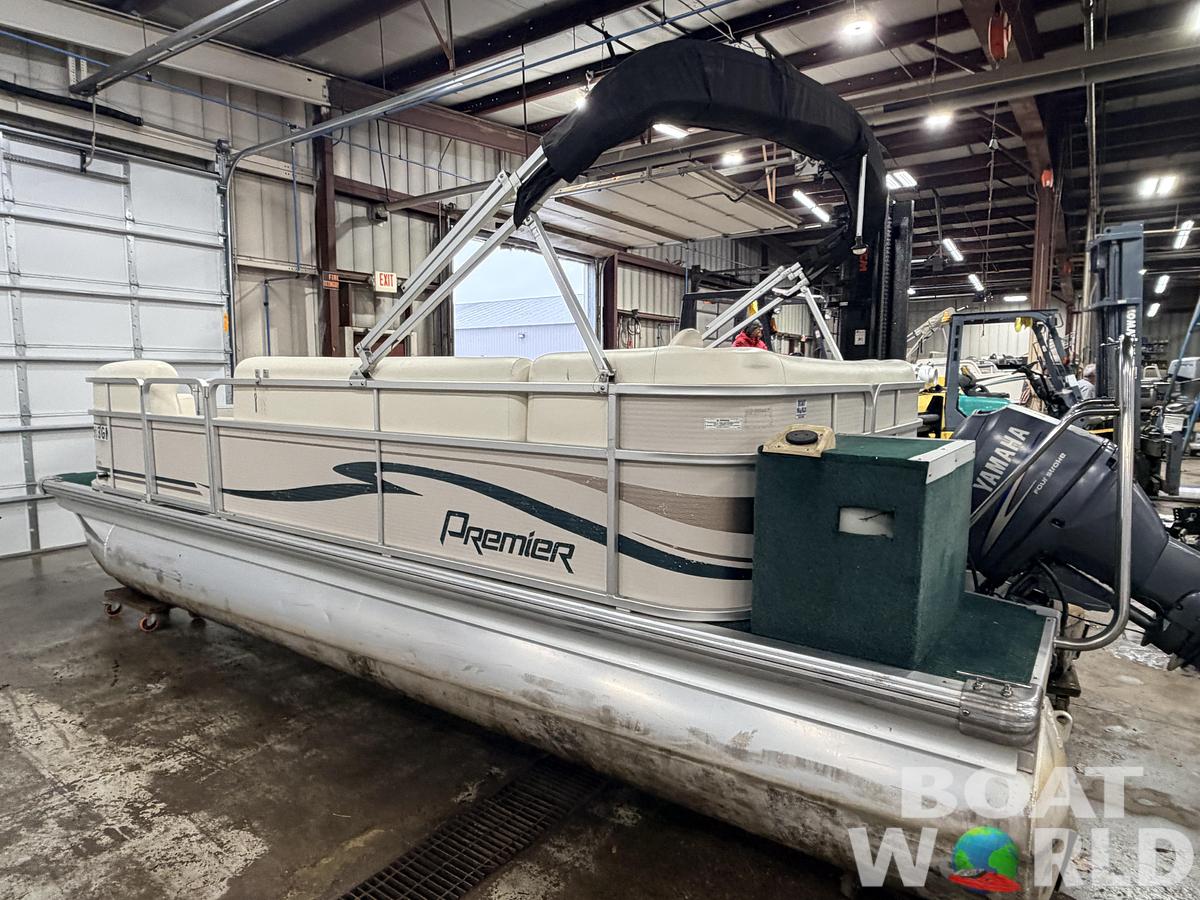 Used 2004 Premier 210 SunSation & 60HP Yamaha 4Stroke - $12,995