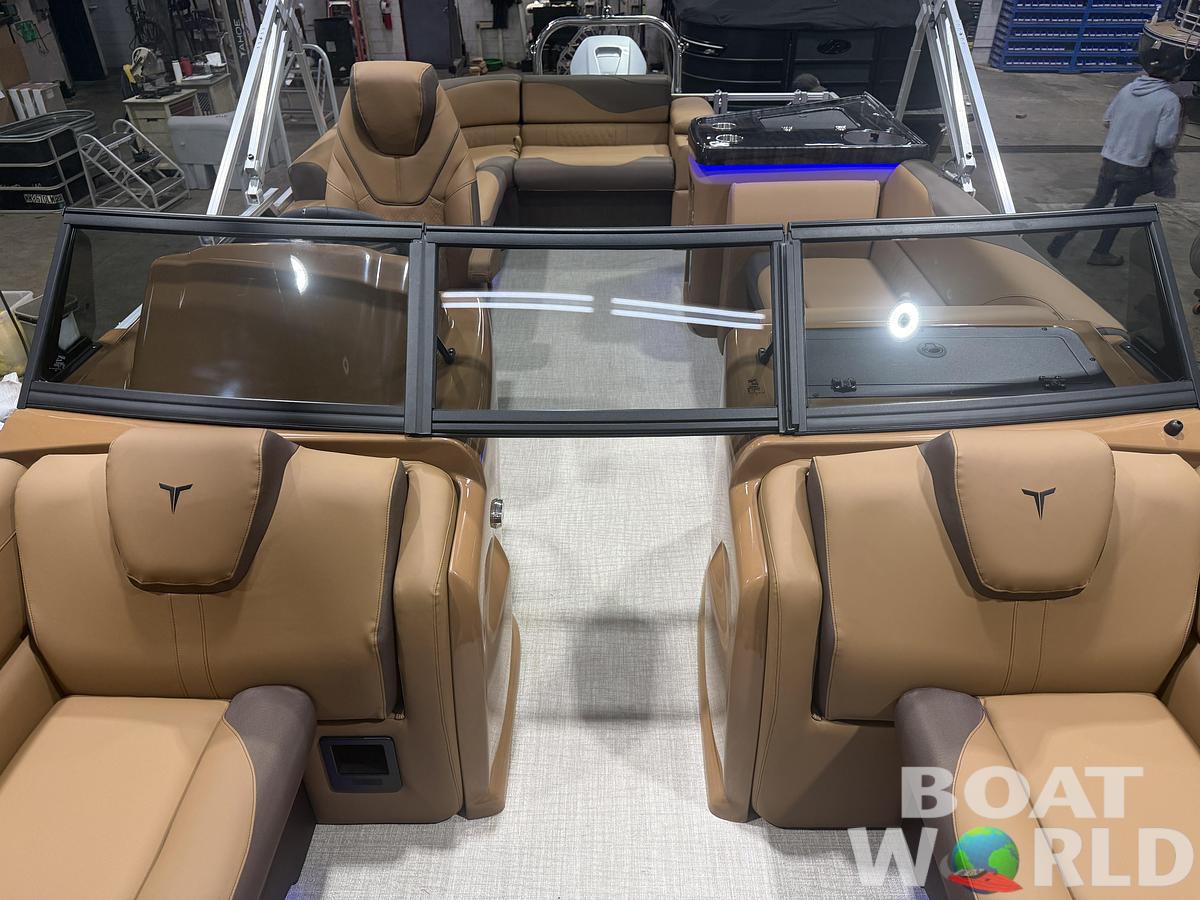 2026 Tahoe Pontoons LTZ 2385 Elite Windshield Tritoon