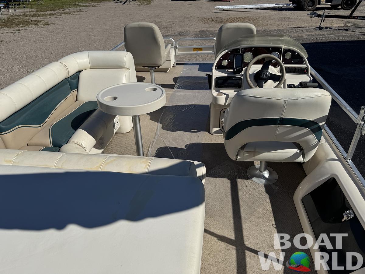 Used 2004 Sweetwater 2222 DF Pontoon