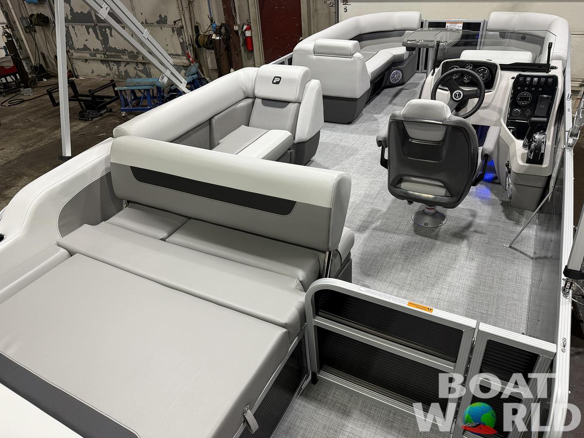 2026 Princecraft Vectra 23 RL Long Lounge Swingback Tritoon 