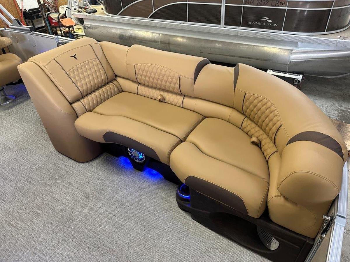 2025 Tahoe Pontoons Cascade 2385 Quad Lounge Shift SS Tritoon & Honda 4-Stroke EFI