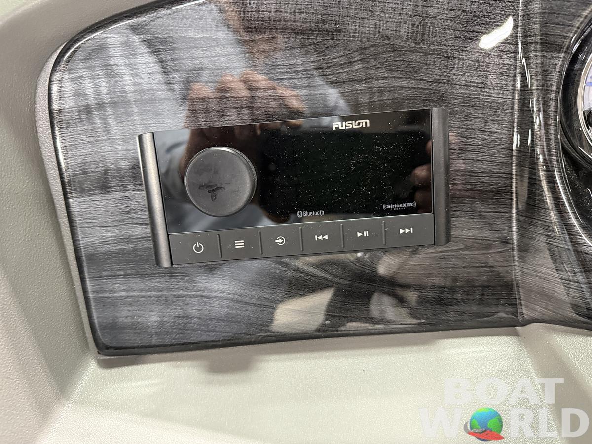 2025 Tahoe Pontoons LTZ 2385 Elite Cruise Tritoon & Honda 4-Stroke EFI