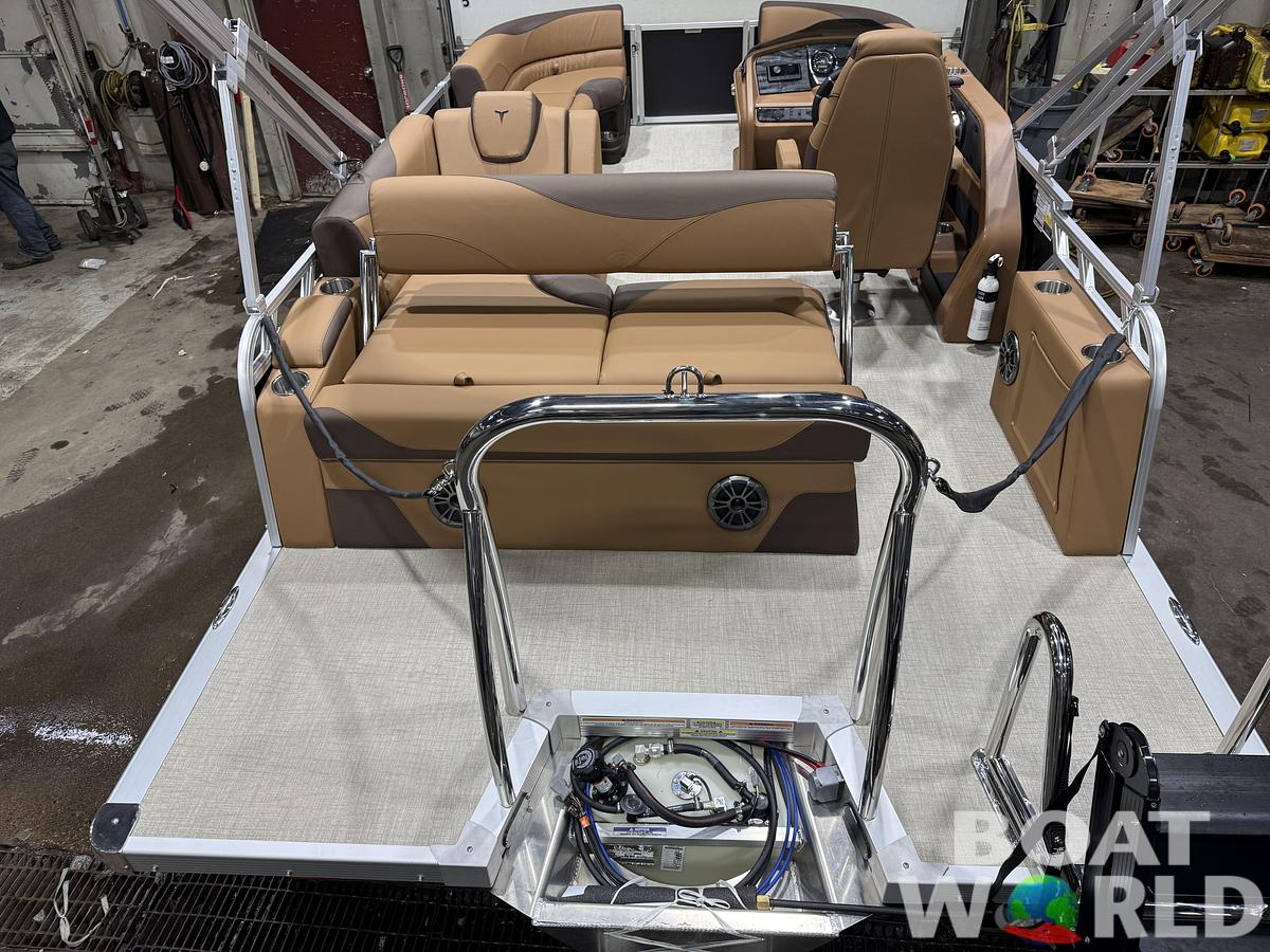 2026 Tahoe Pontoons LTZ 1985 Cruise Rear Bench (CRB)