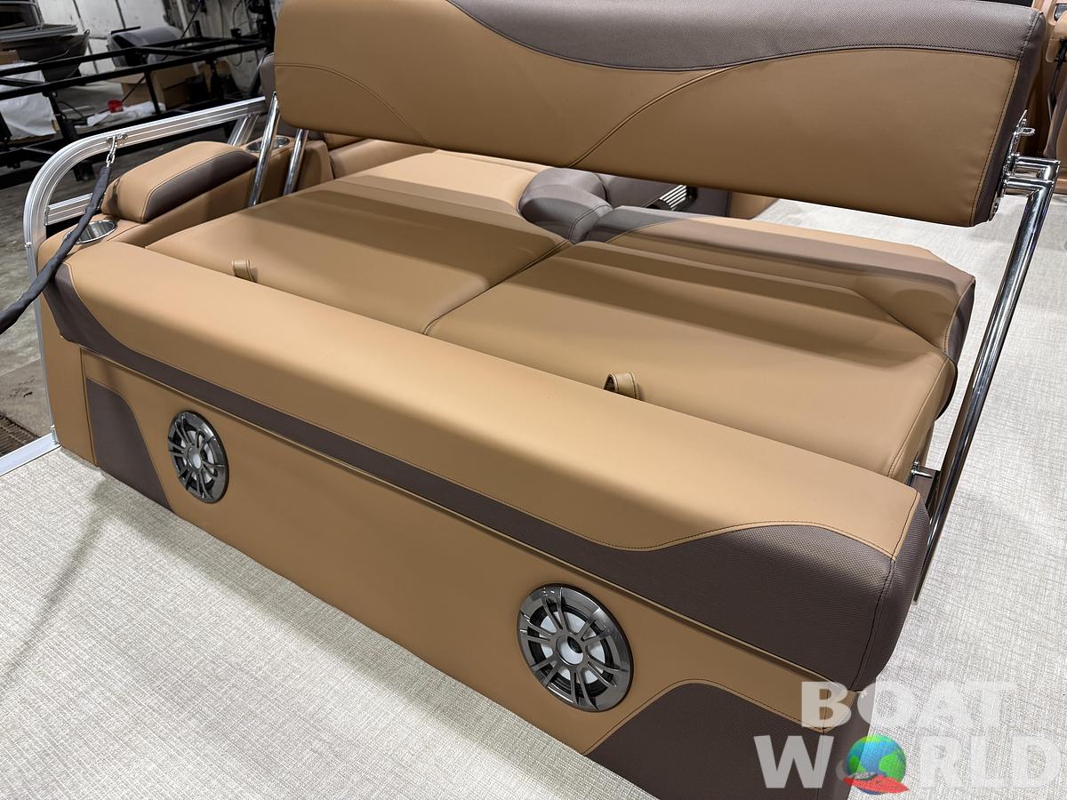 2026 Tahoe Pontoons LTZ 2385 (CRB) Cruise Rear Bench Tritoon 