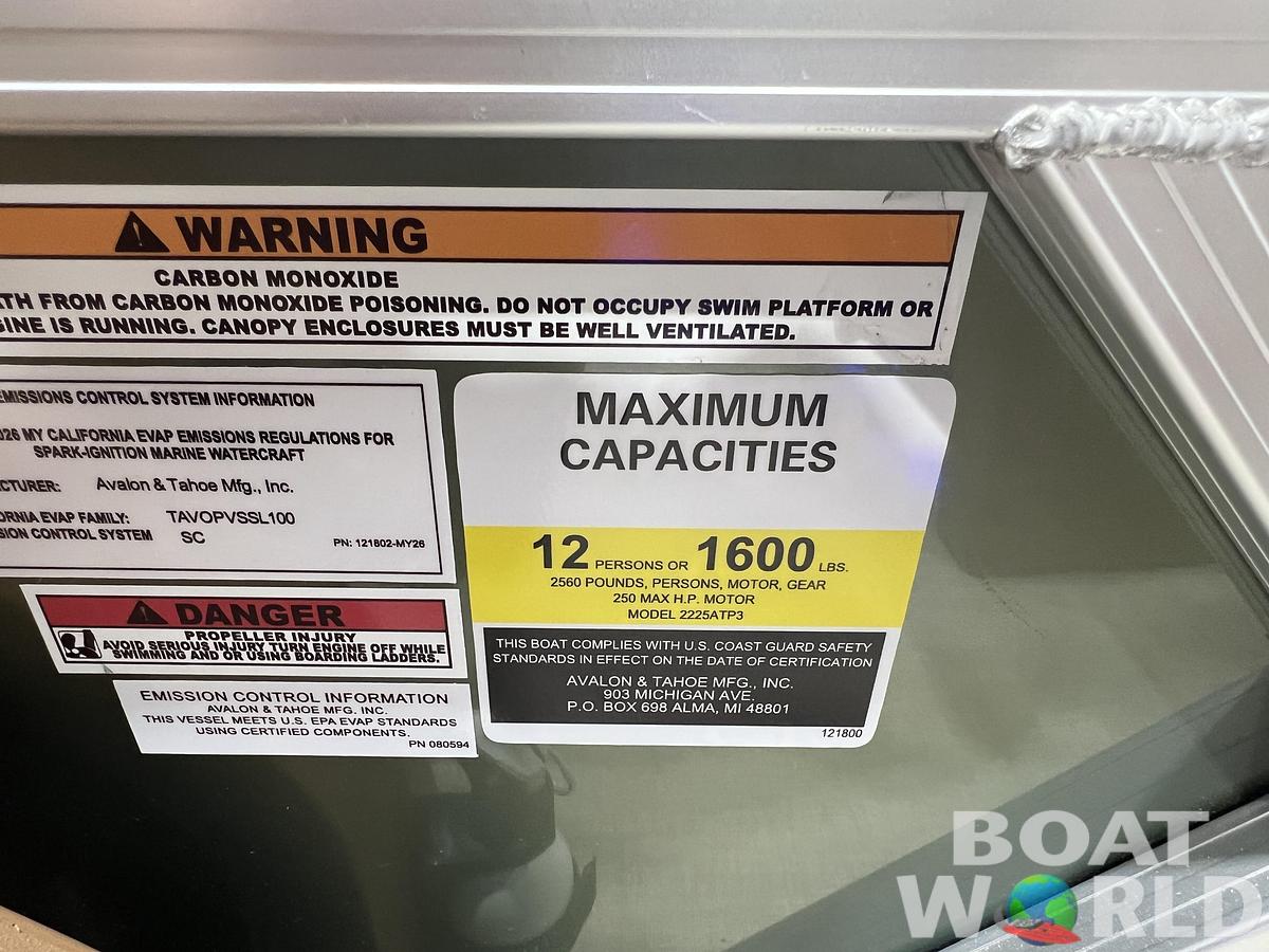 2026 Tahoe Pontoons LTZ 2385 Swingback (VRB) Tritoon