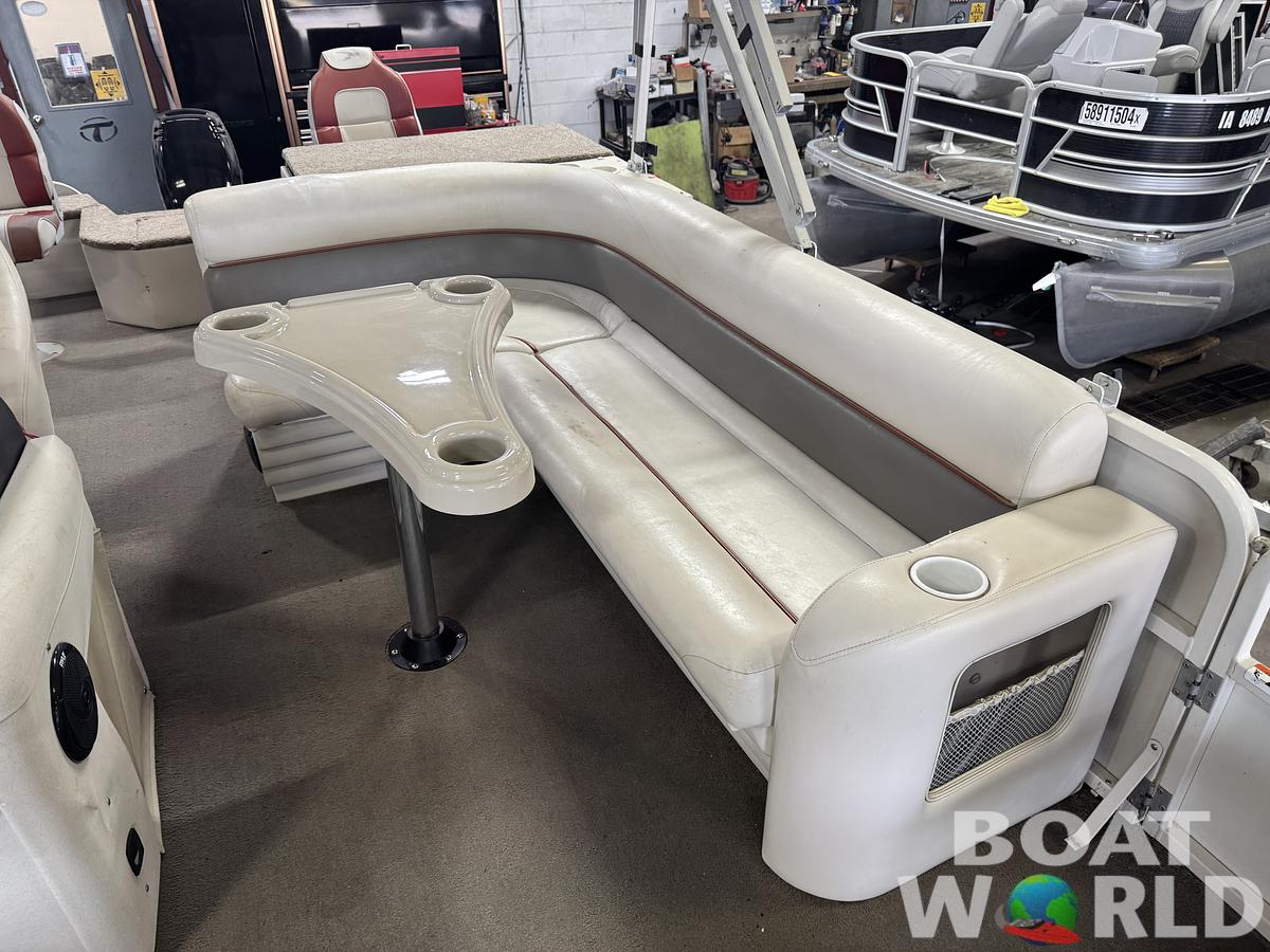 Used 2006 Crestliner 2285 CFI Pontoon