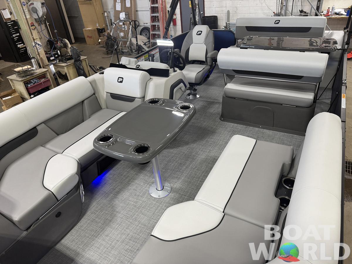 2027 Princecraft Vectra 21 RL Swingback Dinette $34995