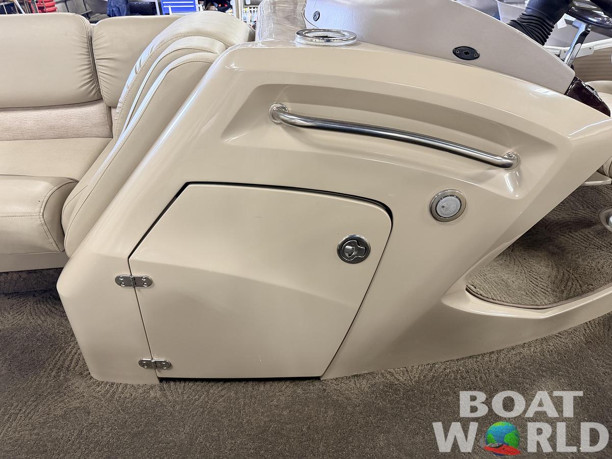 Used 2014 Bennington 2375RL & 70HP Yamaha 4Stroke - $21,995