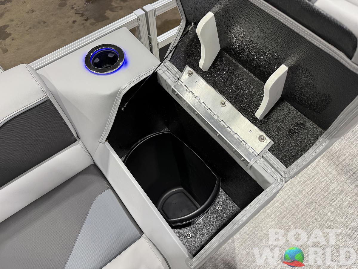 2026 Tahoe Pontoons Sport 2385 Swingback (VRB) Tritoon 