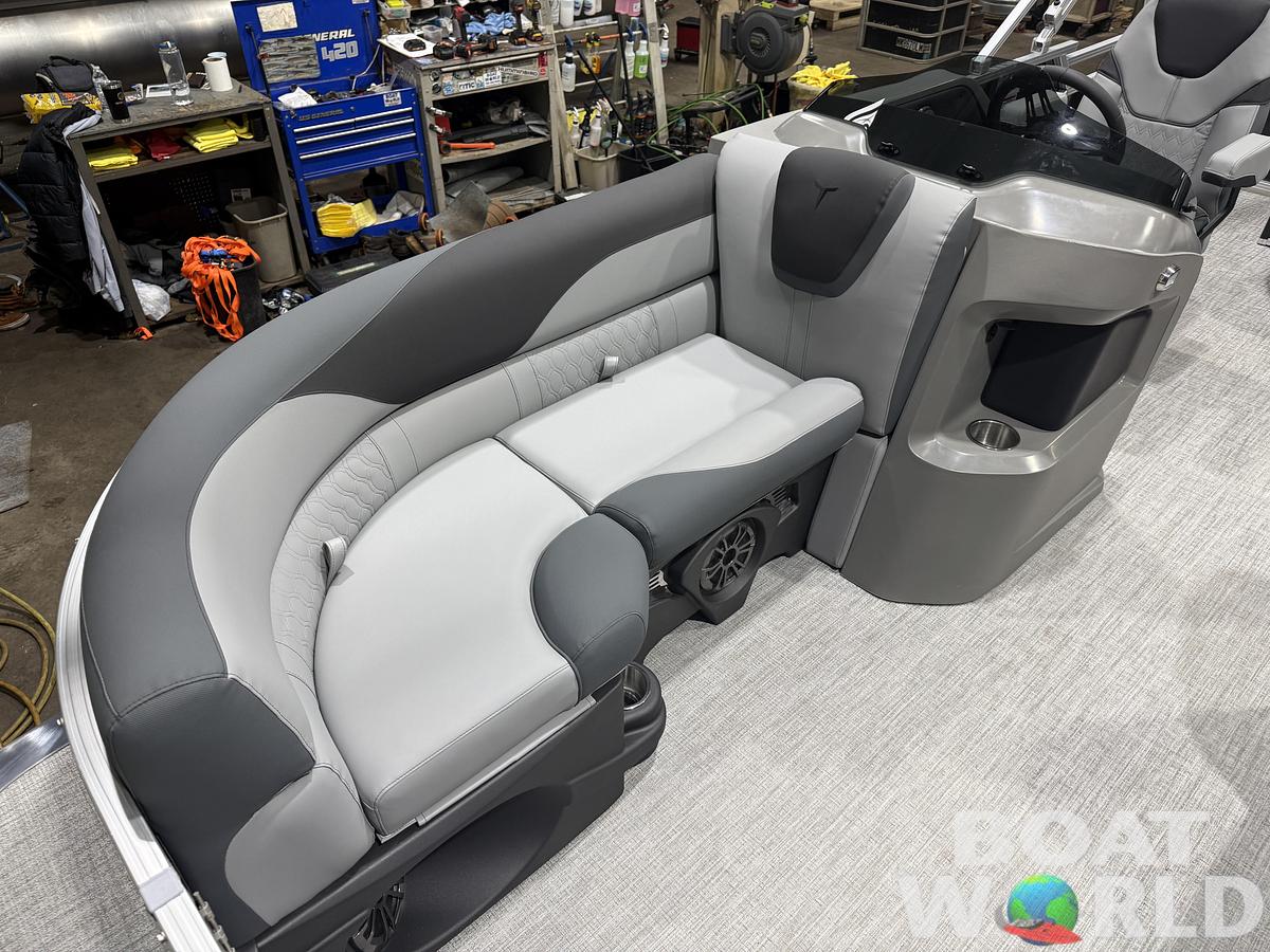 2026 Tahoe Pontoons LTZ 1985 Cruise Pontoon