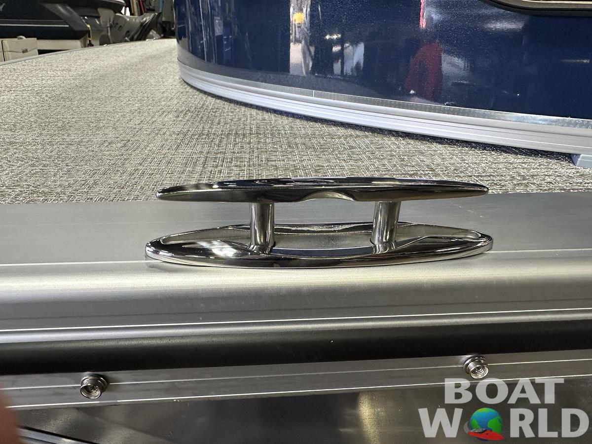 2025 Tahoe Pontoons LTZ 2385 Swingback (VRB) Windshield Tritoon & Honda 4-Stroke EFI