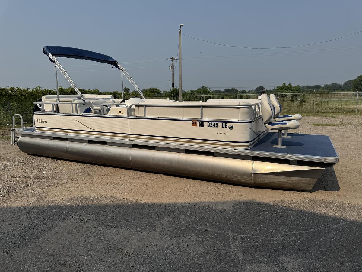 Used 2008 Tahoe Pontoons 24 Bow Fish Pontoon