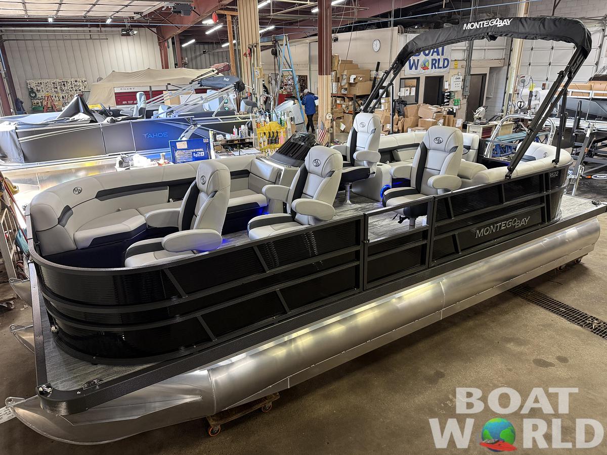 2026 Montego Bay 8522 DL Quad Lounge Tritoon