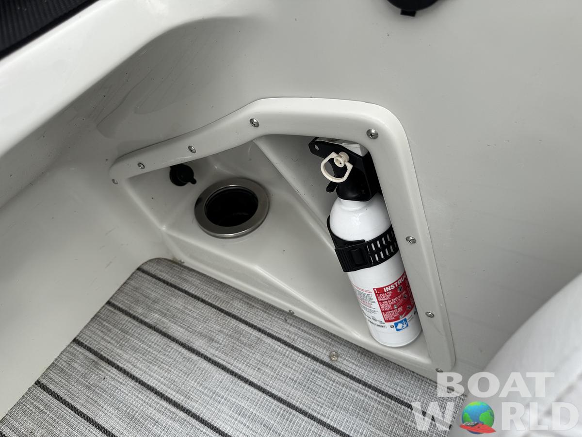 Used 2019 Tahoe Cascade 2385 RJ Pontoon