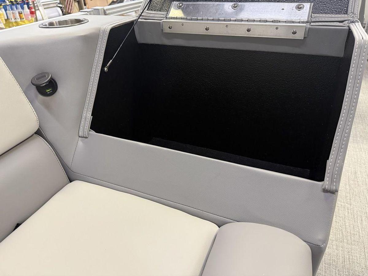 2025 Tahoe Pontoons Sport 2385 Rear Fish & Honda 4-Stroke EFI