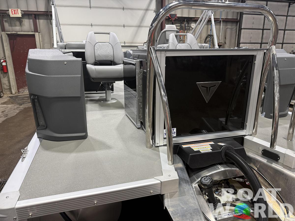 2026 Tahoe Pontoons GEOfish 2385 Rear Fish Tritoon 