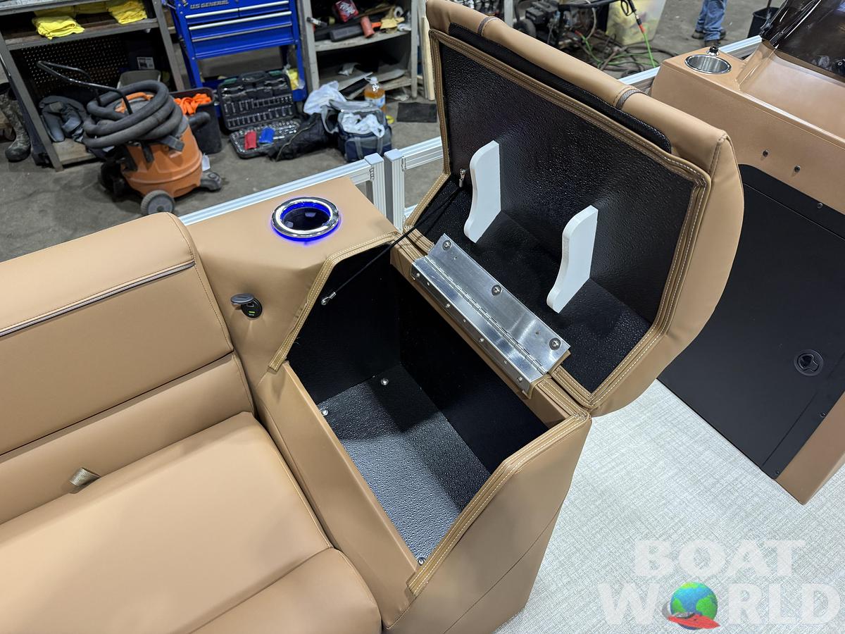 2026 Tahoe Sport 2385 Rear Fish Tritoon $46995