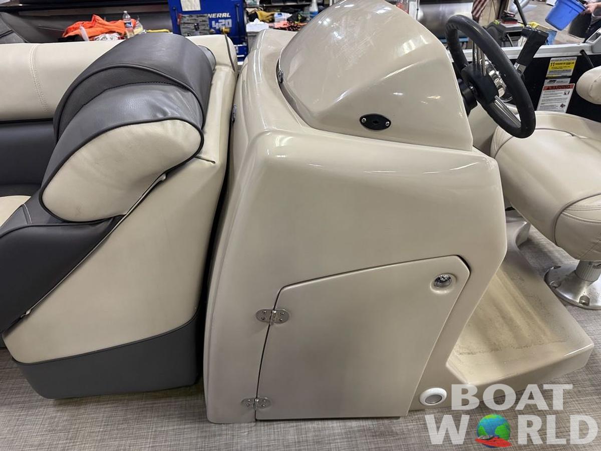 Used 2018 Premier SunSpree 220 DL Pontoon