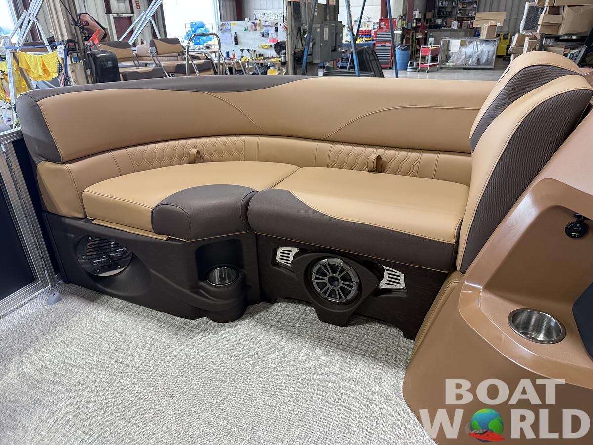 2025 Tahoe Pontoons LTZ 2385 Quad Lounge Shift Flip & Honda 4-Stroke EFI